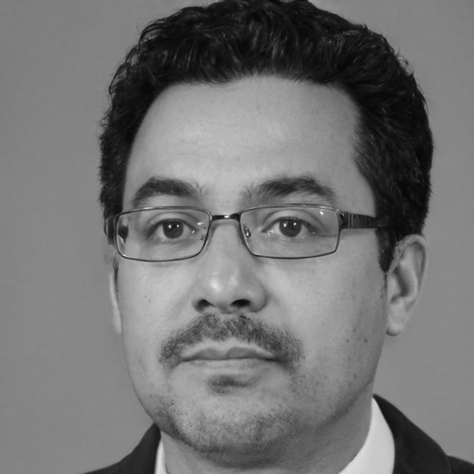 Dr. Michael Brenner, Senior Finanzanalyst